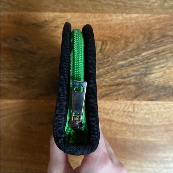 Harvey’s Modster 60’s Monster Mash Frankenstein Bride Seatbelt Wallet Keychain - Picture 11 of 16